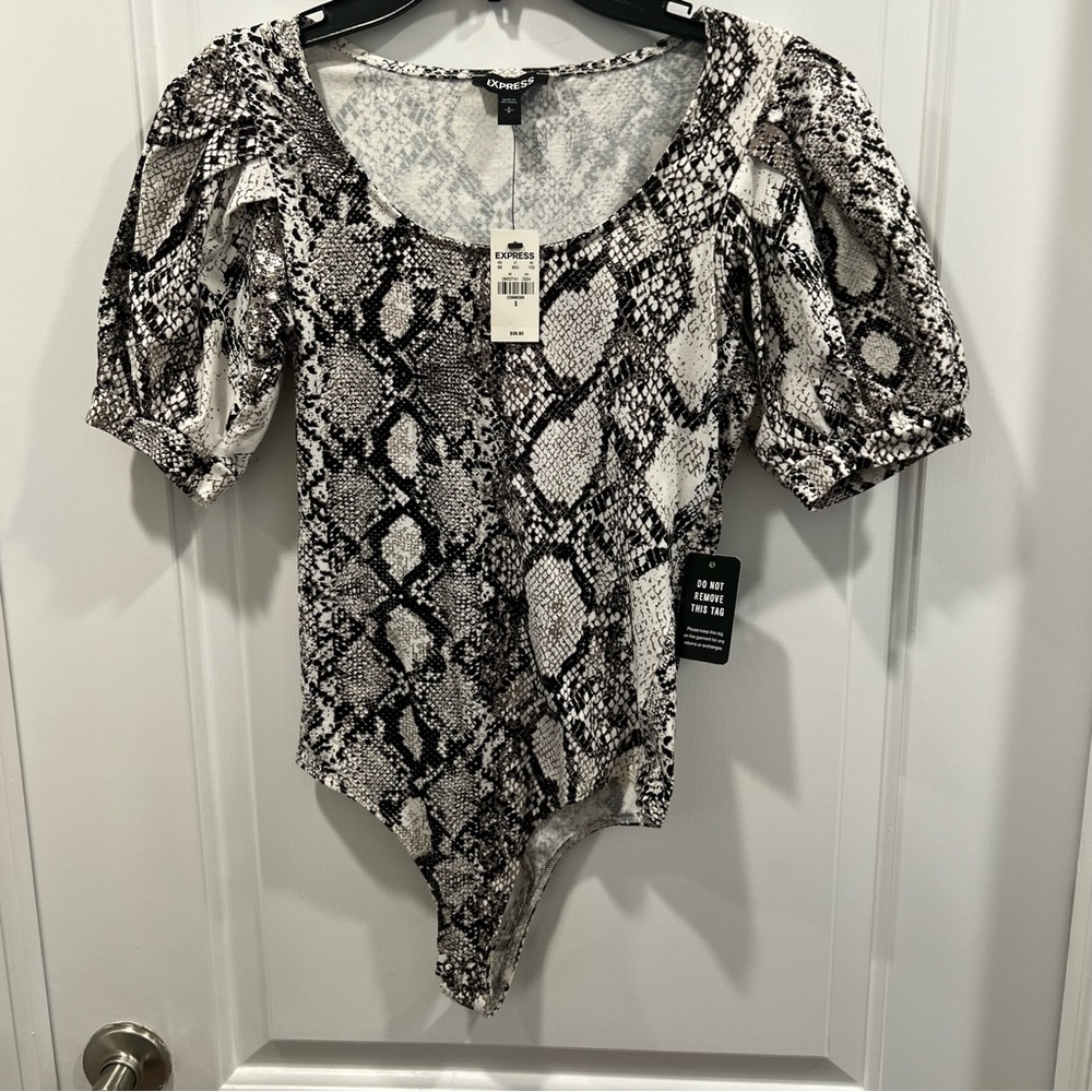 Express Snakeskin Patterned Puffed Short Sleeve Bodysuit